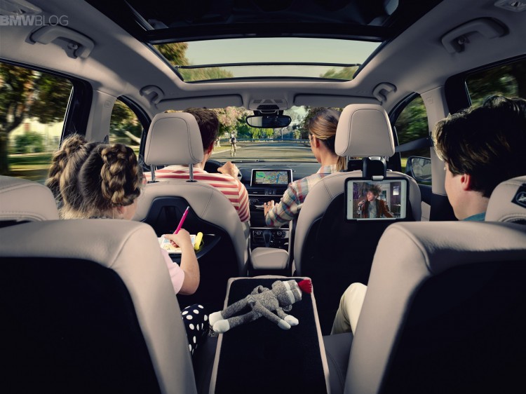 bmw-2-series-gran-tourer-interior-images-28