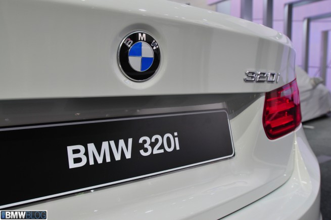 bmw-320i-01