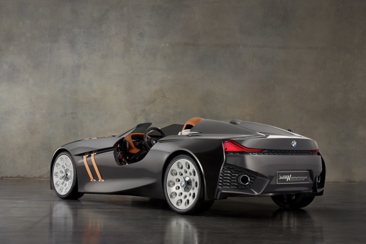 Video: BMW 328 Hommage