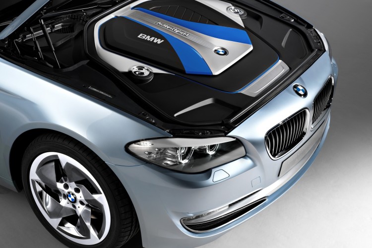 BMW ActiveHybrid 5 coming to dealerships in Spring 2012
