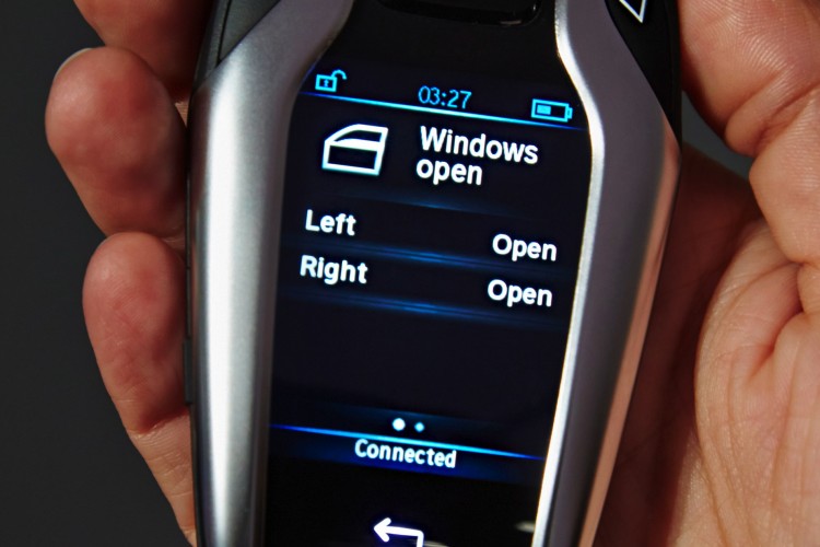 BMW car keys may be replaced by mobile phone apps