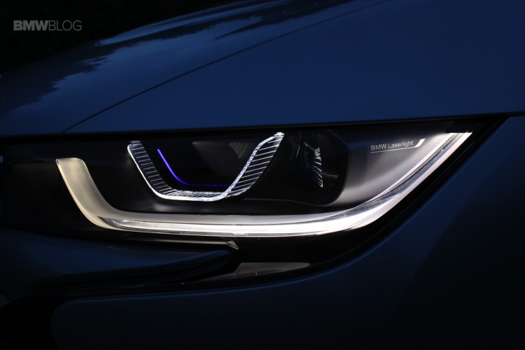 bmw-i8-laser-lights-images-25