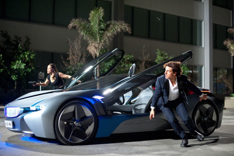 How to exit the BMW i8 – VIDEO