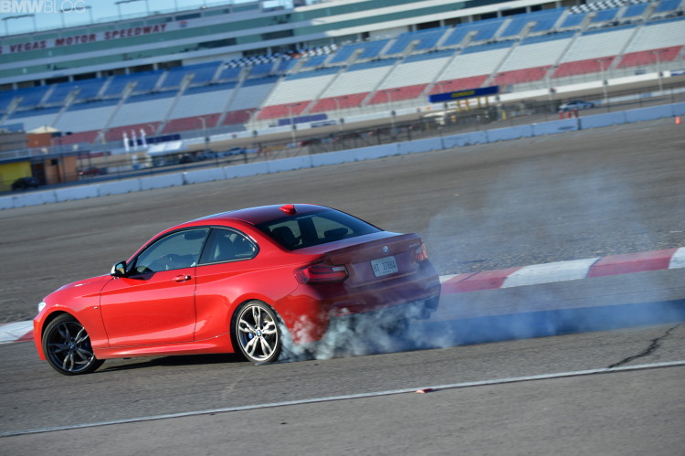 bmw-m235i-on-track-113