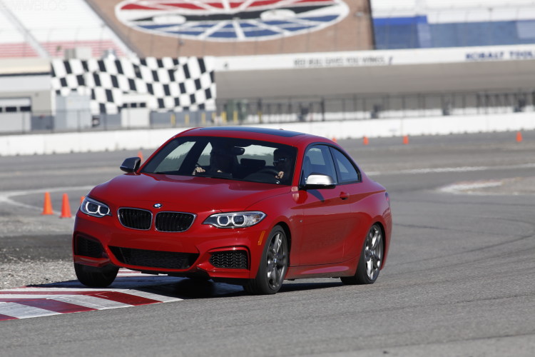 BMW’s Ultimate Driving Experience: Nationwide Behind-the-Wheel Driving Programs