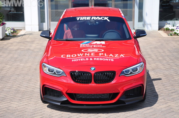 bmw-m235i-one-lap-01