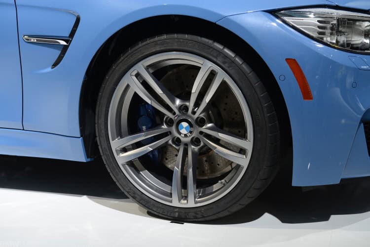 bmw-m3-detroit-auto-show-images-17