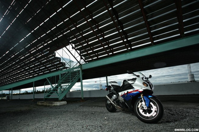 bmw-s1000rr-review-72