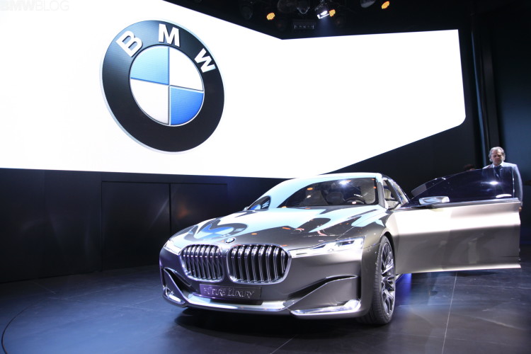BMW Vision Future Luxury Concept – LIVE PHOTOS