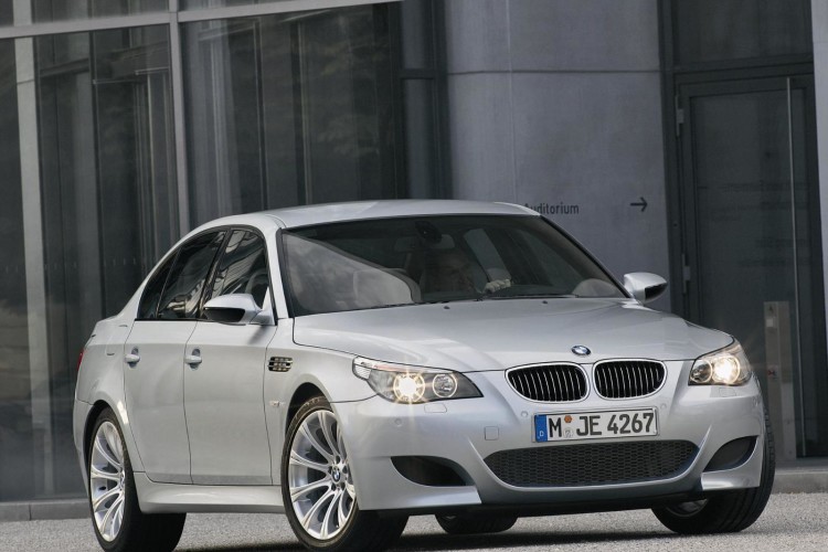 Oldie but goodie: BMW E60 M5 Tested by Tiff Needell
