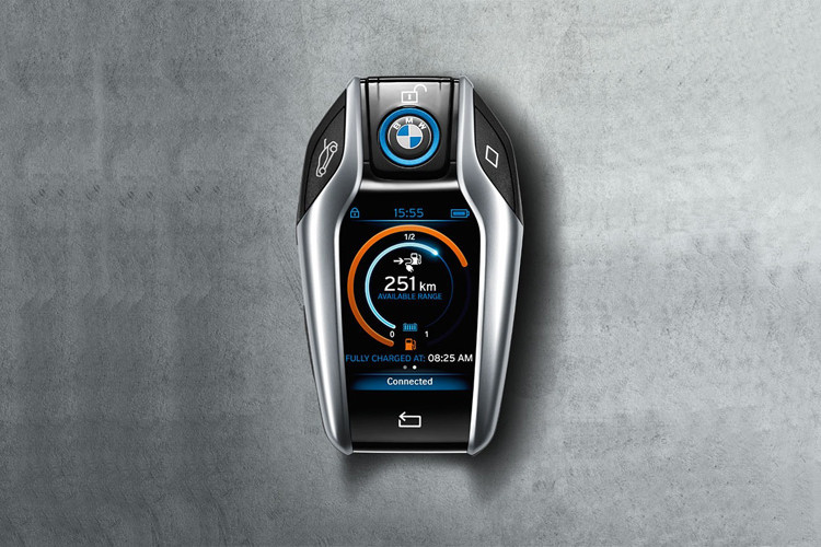2016 BMW 7 Series will get the cool keyfob previewed by the i8