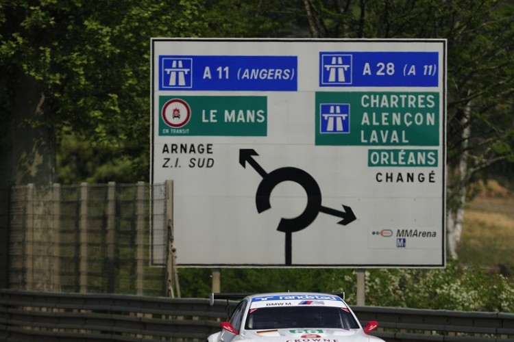 Le Mans 2011: BMW scores pole position and P3 – Andy Priaulx heavy accident