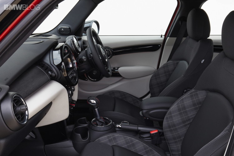 mini-5-door-photo-gallery-114
