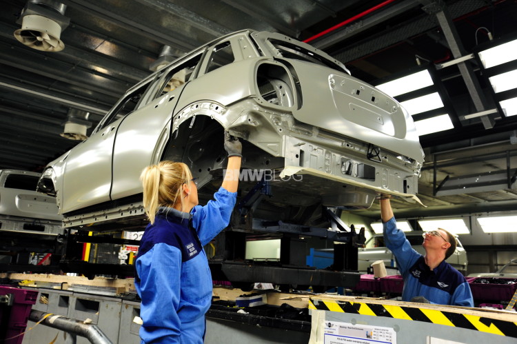 mini-5-door-production-14