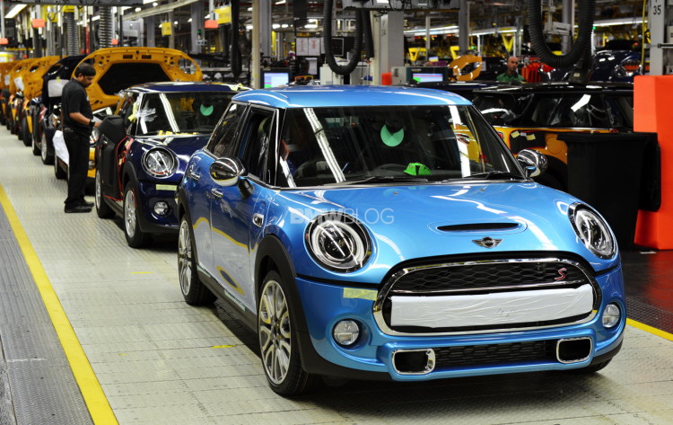 mini-5-door-production-18