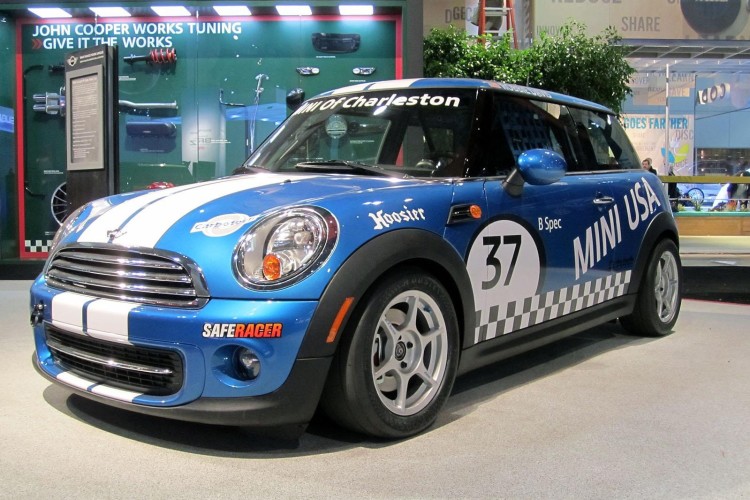 MINI Creates B-Spec Racecar