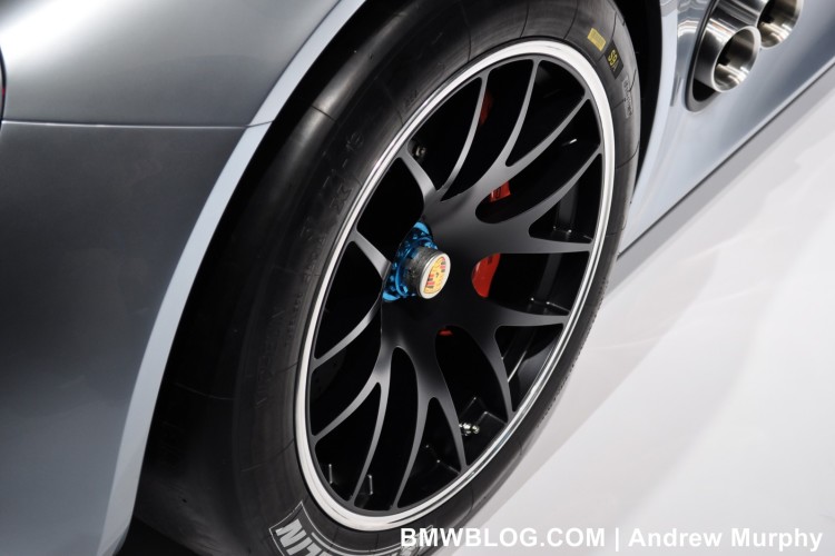 2011 NAIAS: Porsche shows their “Vision” – 918 RSR Racecar