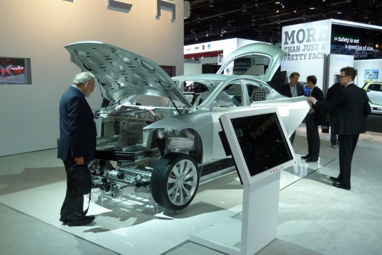 What else is going on at 2011 Detroit Auto Show?